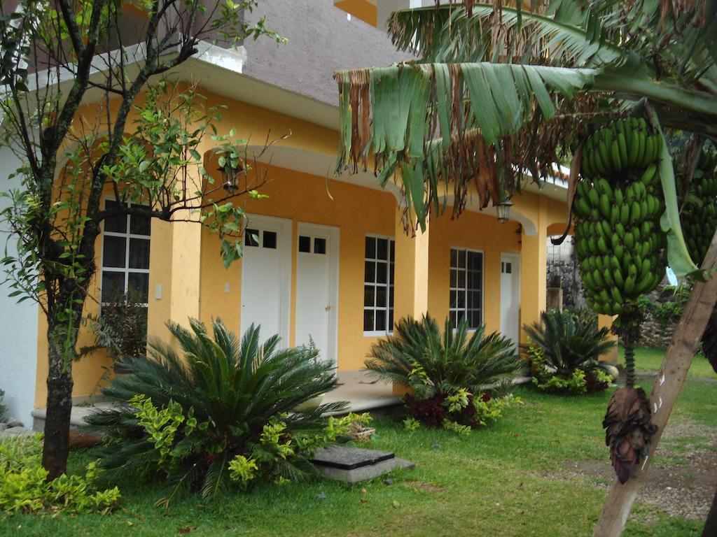 Posada Los Robles Tepoztlán Eksteriør billede